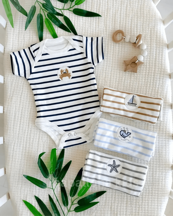 Pack de 4 bodies bébé à rayures marines