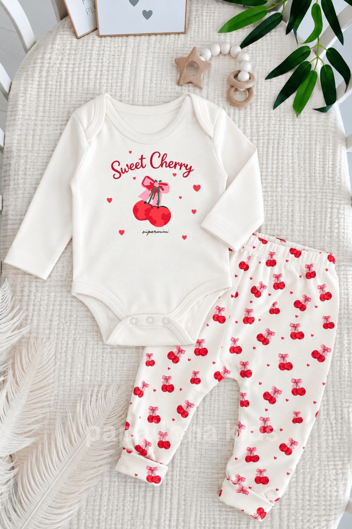 Ensemble bébé fille 2 pièces motif cerises