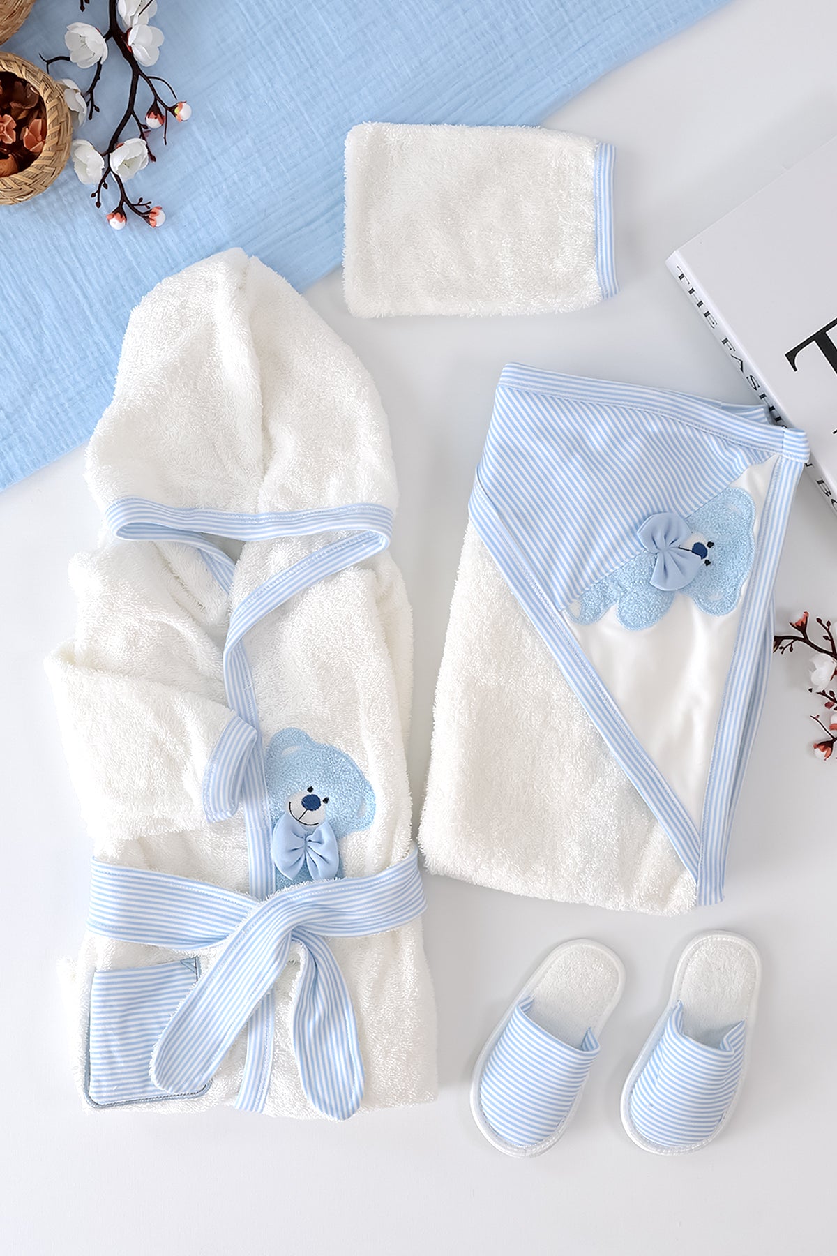 🧸 طقم حمّام بيبي فاخر عالي الجودة – ناعم وآمن على بشرة الطفل