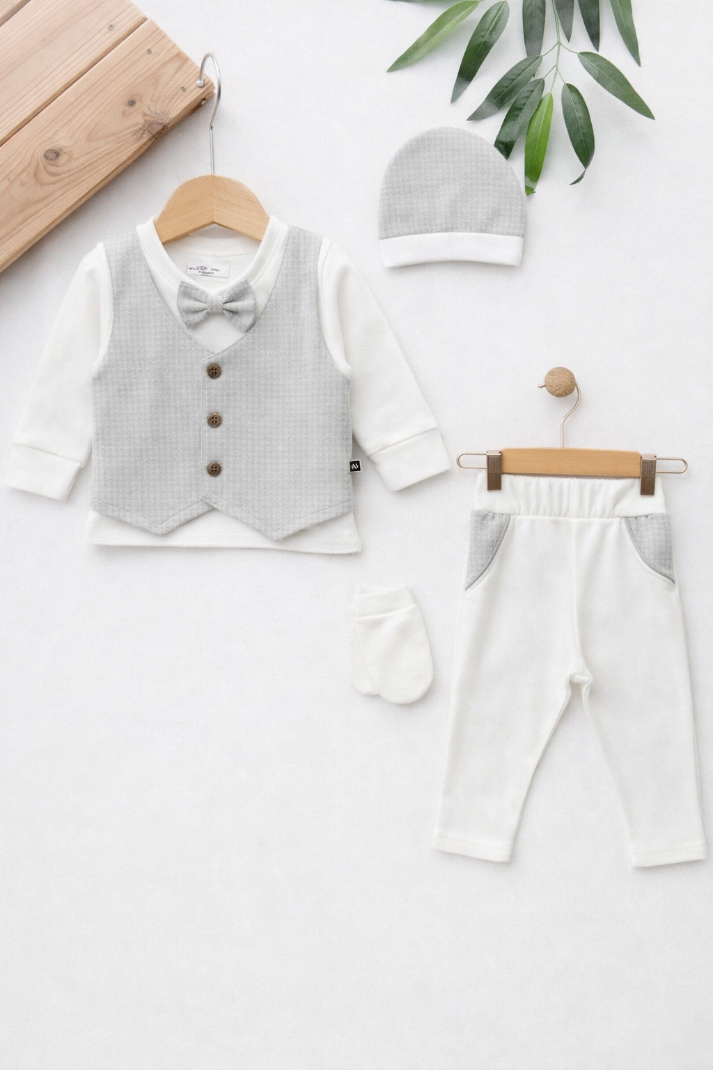 🩶 طقم شتوي أنيق بلمسة كلاسيكية ناعمة