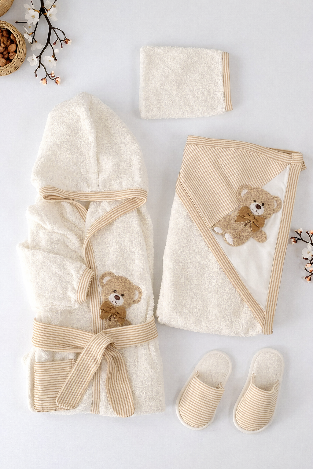 🧸 طقم حمّام بيبي فاخر عالي الجودة – ناعم وآمن على بشرة الطفل