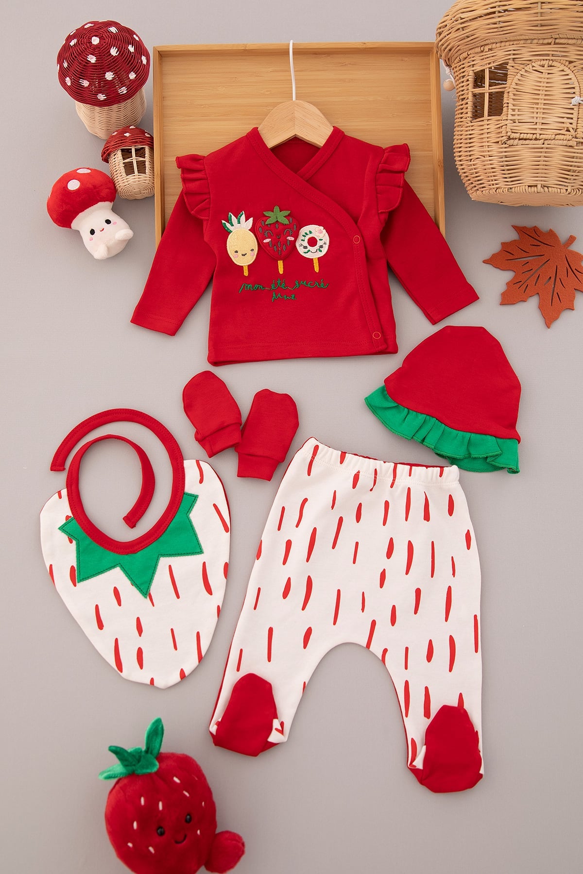 طقم 5 قطع لحديثي الولادة للبنات الرضع من 0-3 شهور