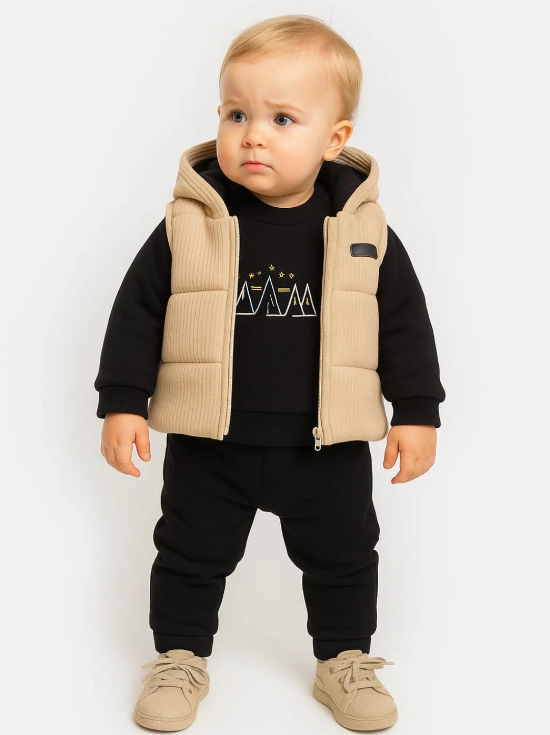 طقم بيبي شتوي أنيق بصديري مبطن