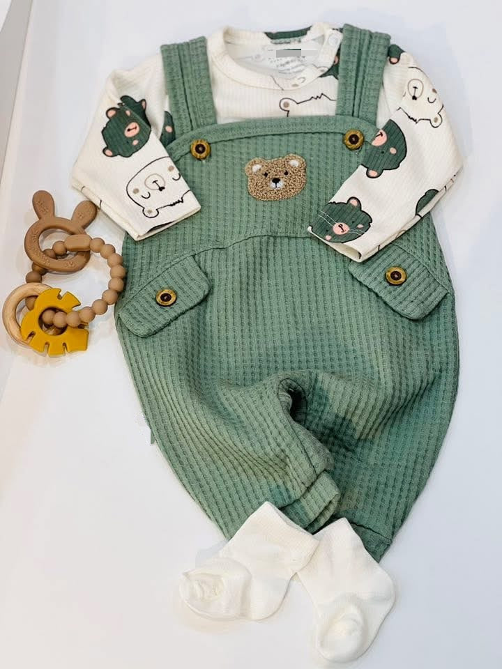 طقم بيبي أنيق – بخامة قطنية وتصميم كاجوال جميل