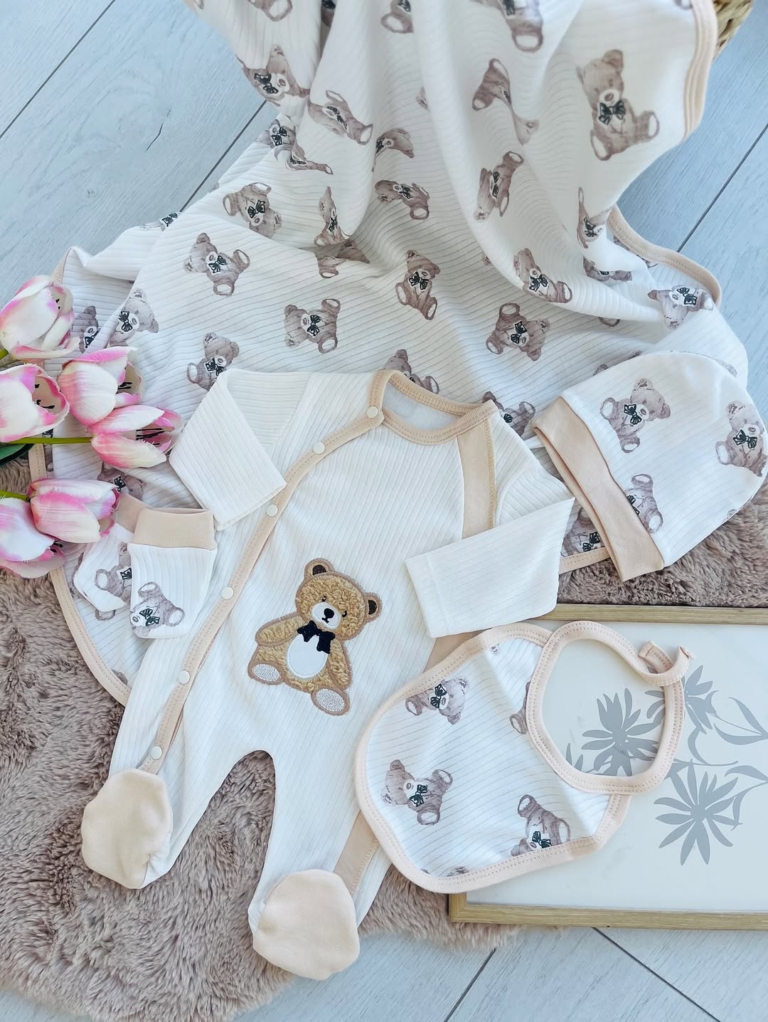 طقم مواليد كامل بتصميم الدب 🧸🤍