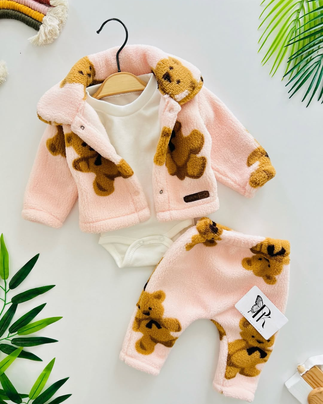 🧸 طقم شتوي دافئ بتصميم دبدوب لطيف للأطفال