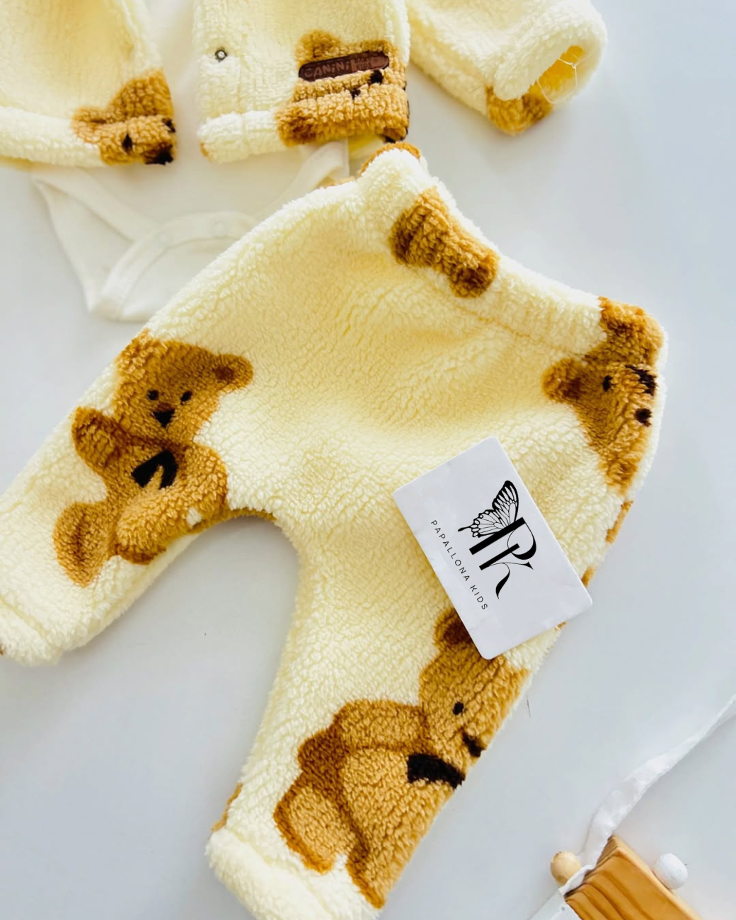 🧸 طقم شتوي دافئ بتصميم دبدوب لطيف للأطفال
