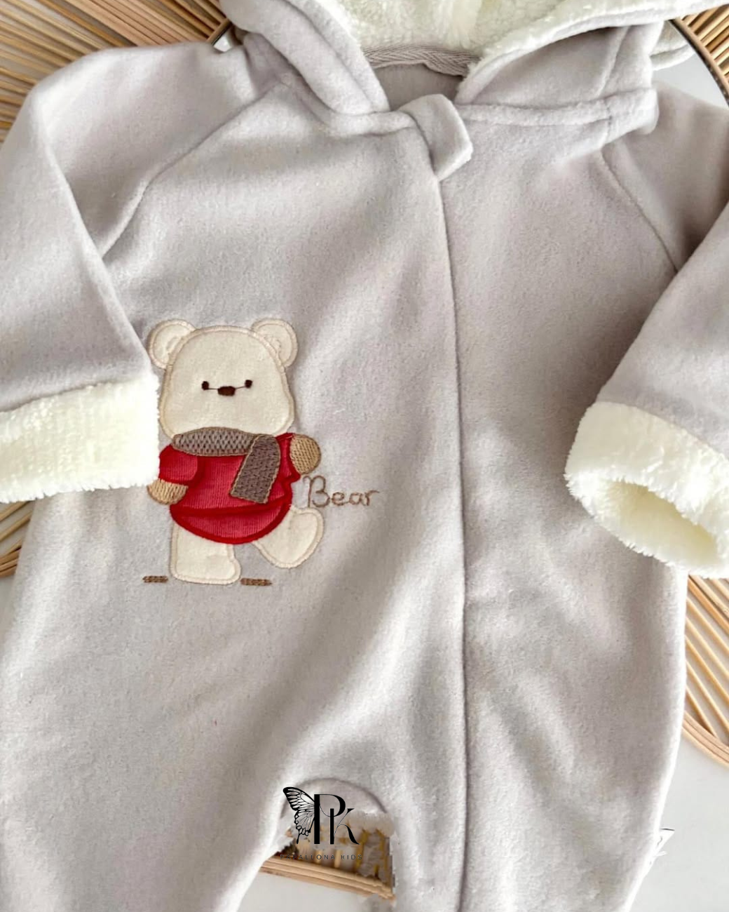 🧸 طقم دبدوب شتوي ناعم ودافئ لطفلك الصغير!