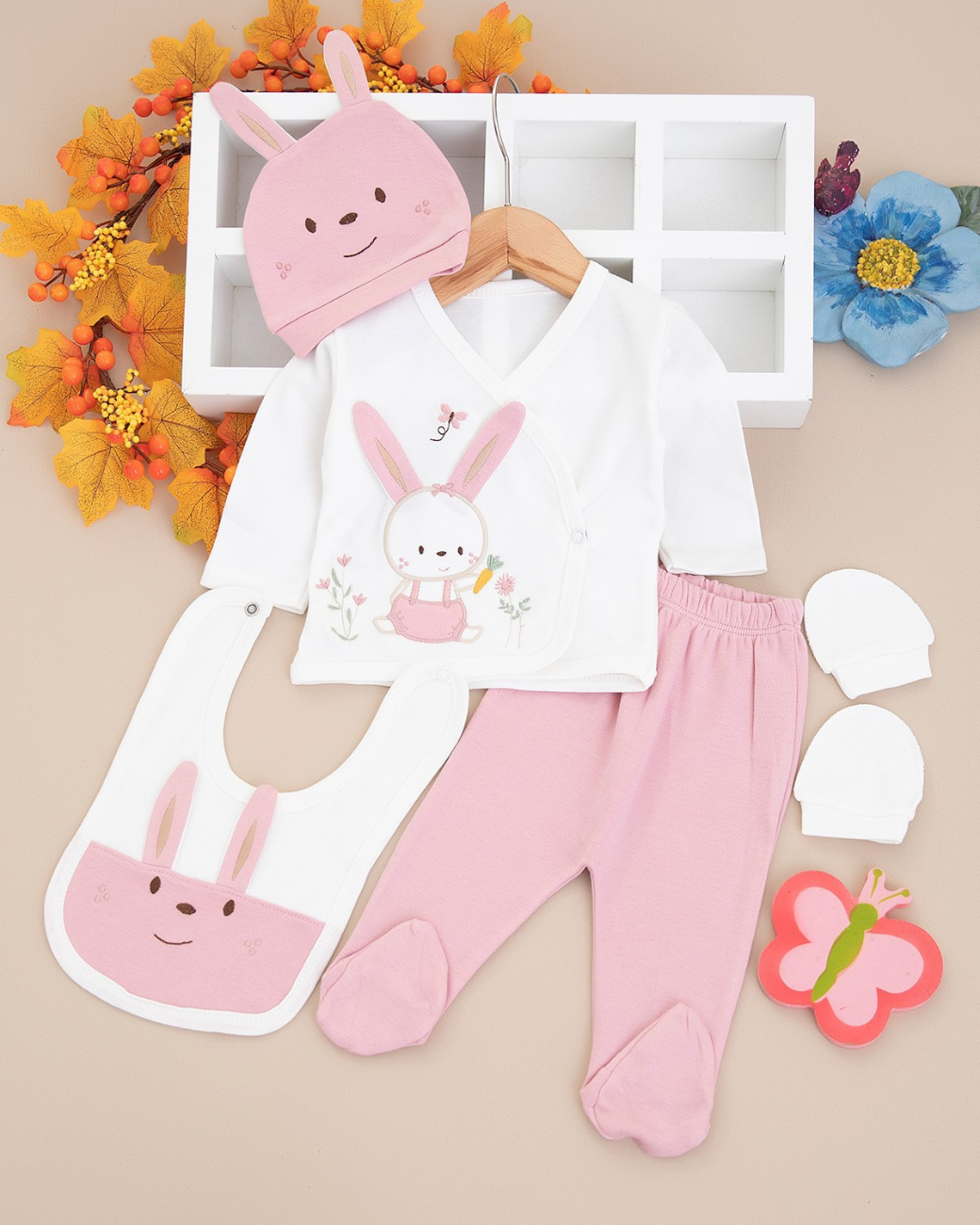 طقم بيبي أنثوي – لمسة من الأناقة والراحة اليومية