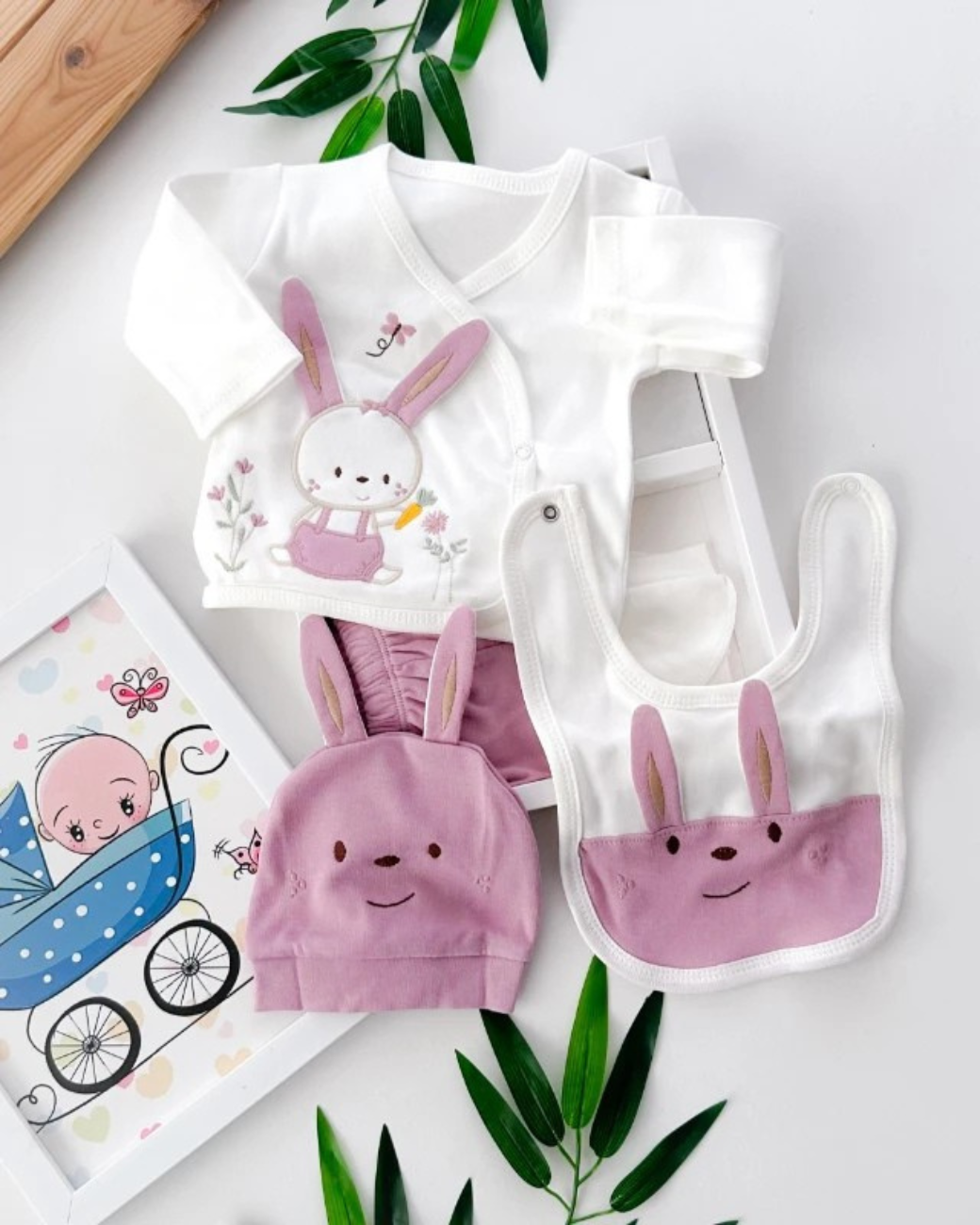 طقم بيبي أنثوي – لمسة من الأناقة والراحة اليومية