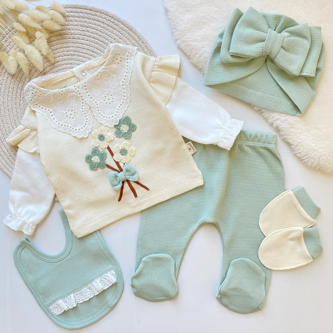 طقم بيبي بناتي دانتيل – 5 قطع بتطريز الأزهار الأنيقة