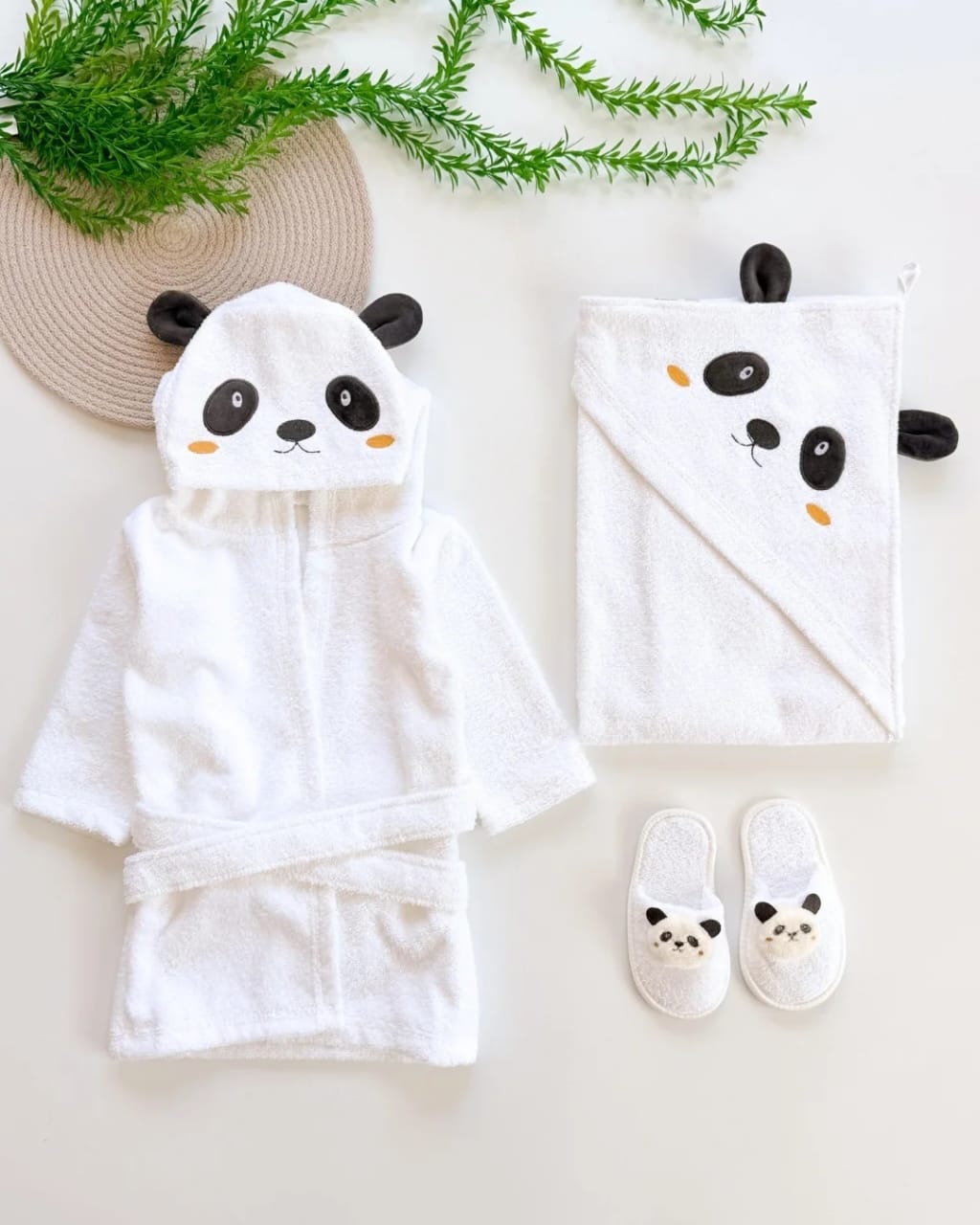 طقم استحمام أطفال باندا 🐼 3 قطع  - قطن فائق النعومة