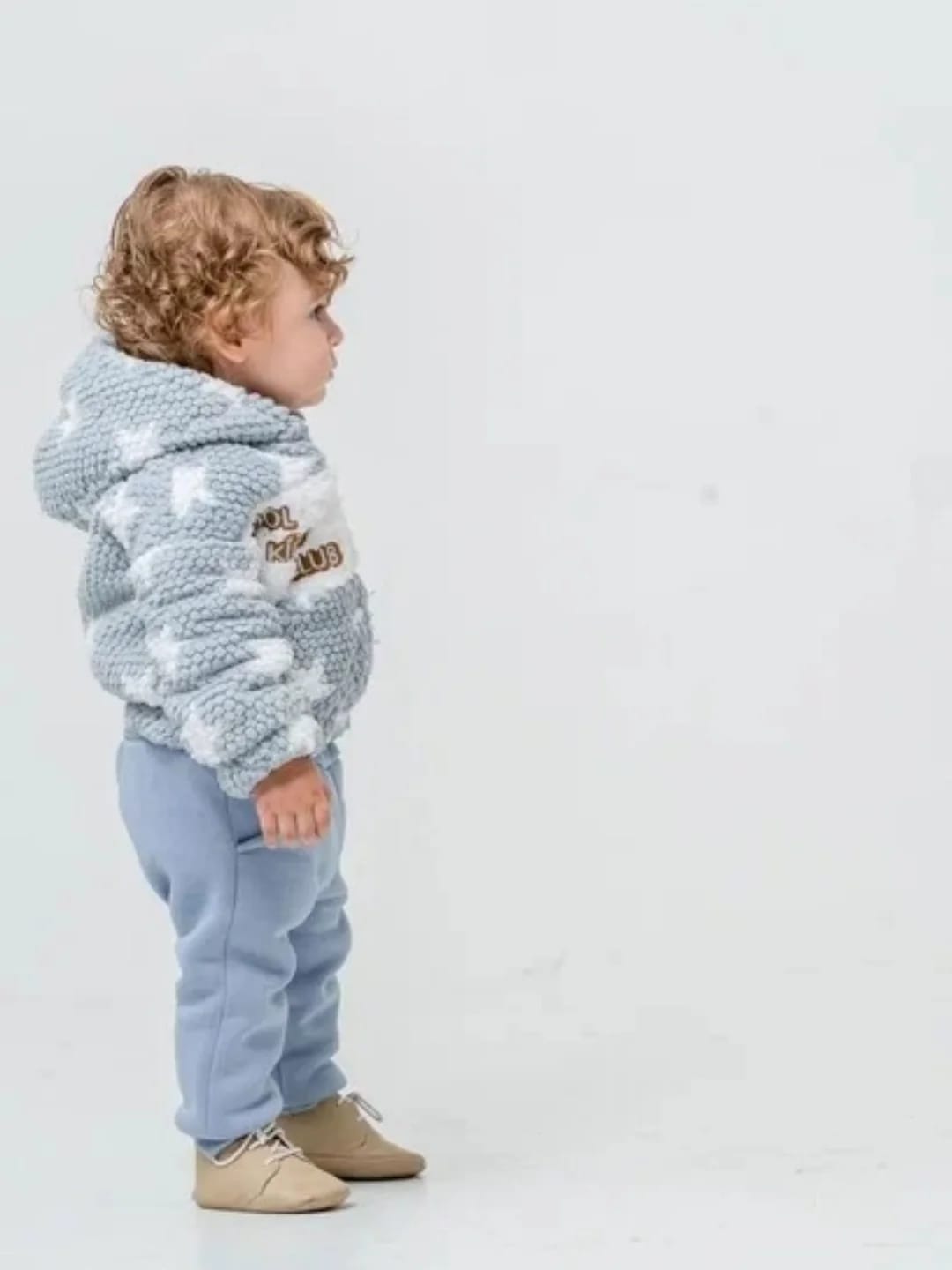 طقم مواليد شتوي دافئ بتصميم دب لطيف وألوان راقية