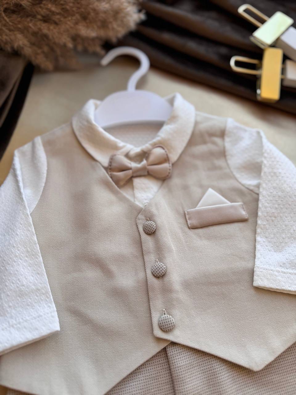 طقم بيبي من قطعة واحدة بتصميم بدلة أنيقة