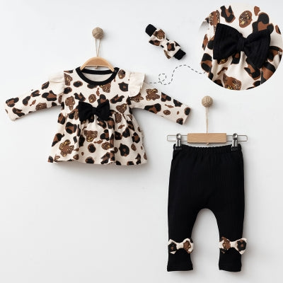 طقم بناتي من ثلاث قطع بنقشة الفهد وشرائط أنيقة