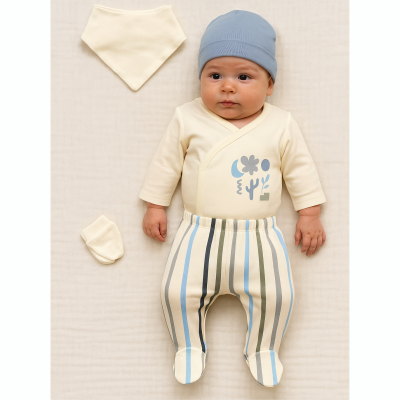 Ensemble bébé cinq pièces au design moderne et aux lignes épurées