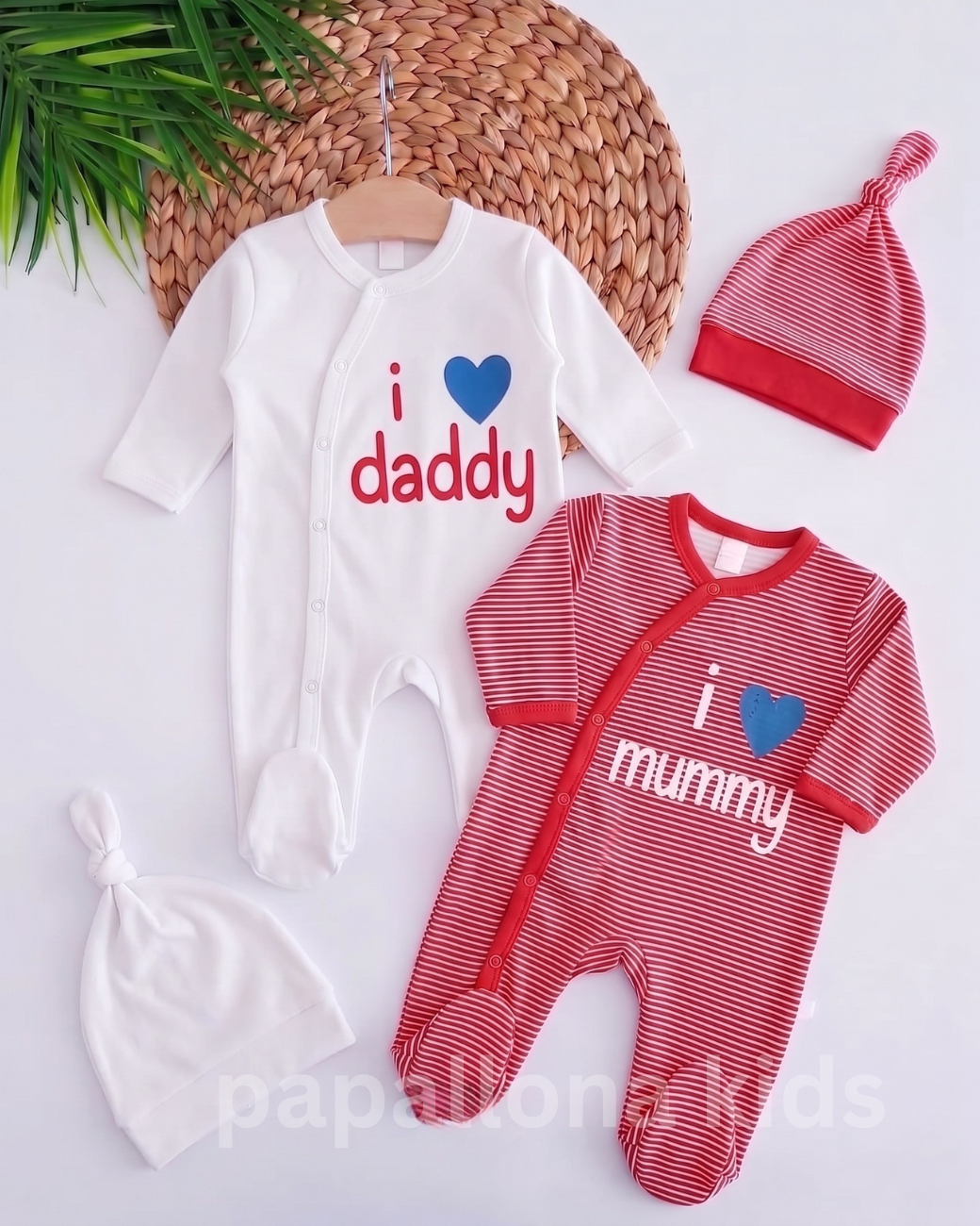 طقم مواليد قطني فاخر – تصميم Daddy & Mummy
