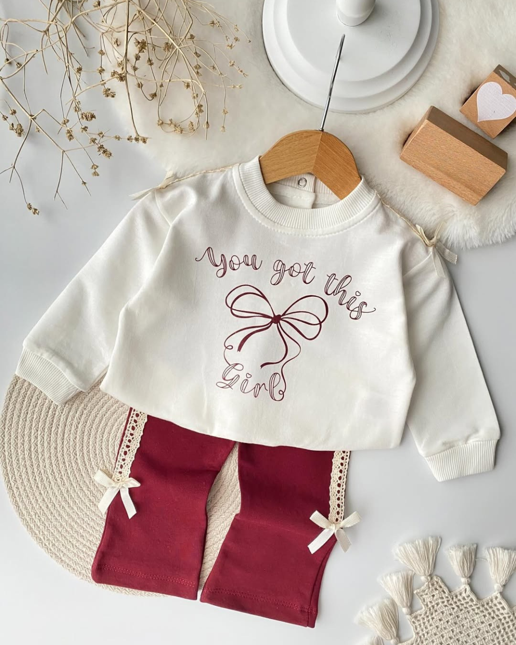 طقم أطفال بنات أنيق يناسب جميع المناسبات