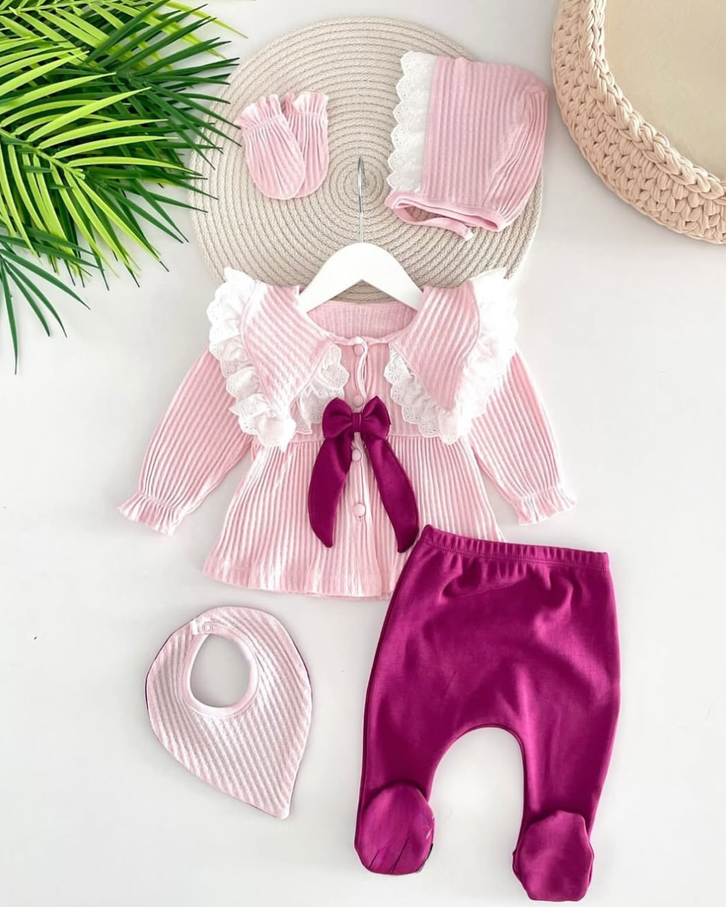 طقم بيبي بناتي 5 قطع بالفيونكة والدانتيل 🎀فاخرة