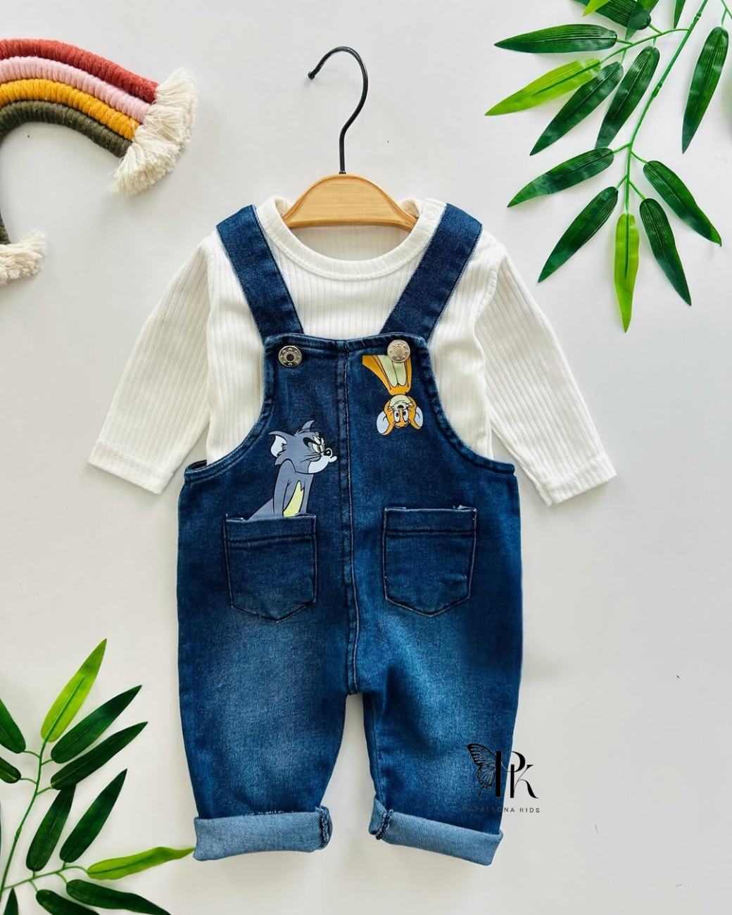 طقم جينز  مع تيشيرت قطن – مريح وعملي