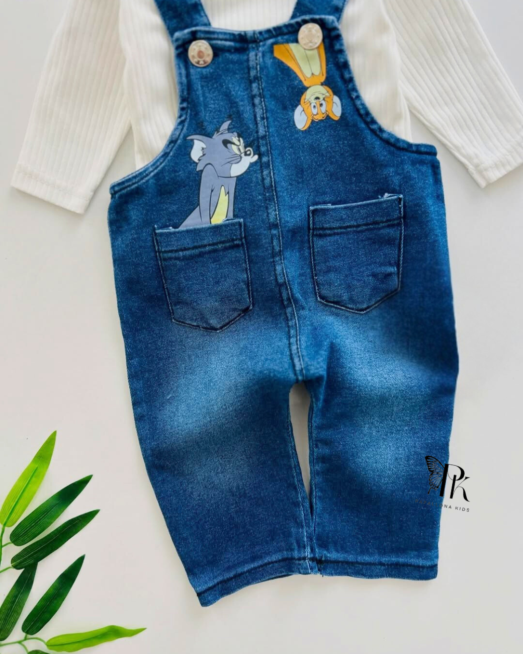 طقم جينز  مع تيشيرت قطن – مريح وعملي